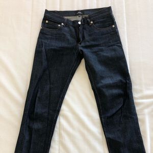 A.P.C. JEAN ETROIT COURT 26